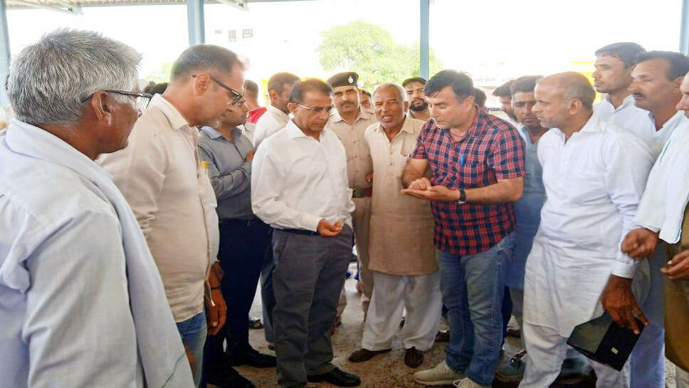 उपायुक्त नरेश नरवाल ने शुरु करवाई सरसों खरीद