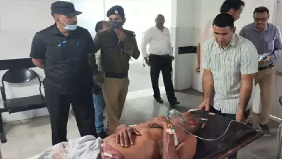 खेड़ी महम में कार सवारों ने दिनदहाड़े चलाईं गोलियां, एक घायल