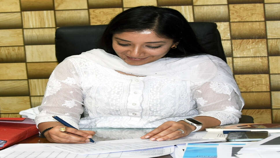 अनुपमा अंजलि ने संभाला भिवानी में एडीसी का कार्यभार
