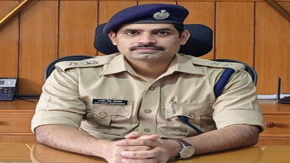 कुरियर ब्वॉय बनकर धोखाधड़ी कर सकता है साईबर ठग, रहें सावधान - पुलिस अधीक्षक अजीत सिंह