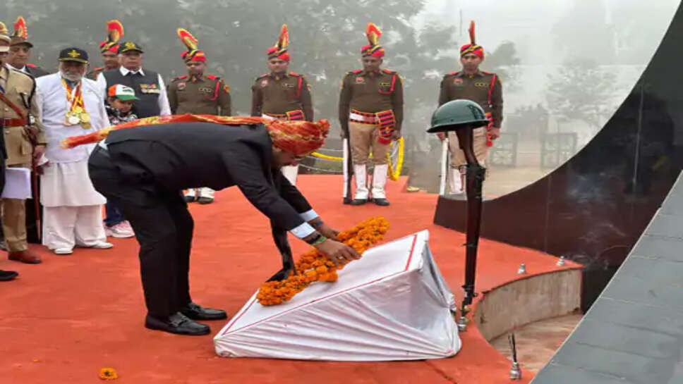 सिरसा में डिप्टी CM दुष्यंत चौटाला ने किया ध्वजारोहण