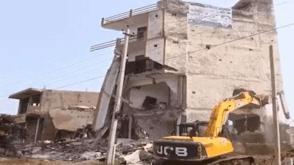 नूंह में बुलडोजर एक्शन पर हाईकोर्ट की रोक