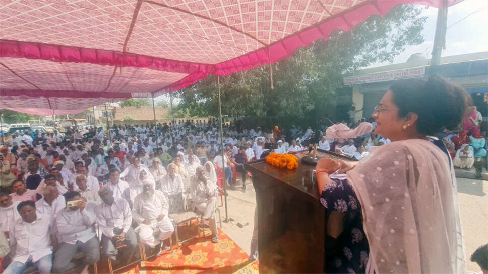 कांग्रेस शासनकाल में लोगों को मिलता था पर्याप्त पानी: किरण