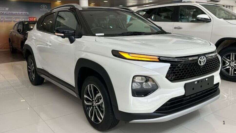 Toyota Taisor: आखिर क्या है टोयोटा Taisor में खास! जो लोग हुए दीवाने जाने कीमत और फिचर्स