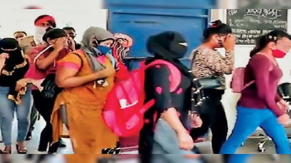 स्पा सेंटर पर देह व्यापार का भंडाफोड़