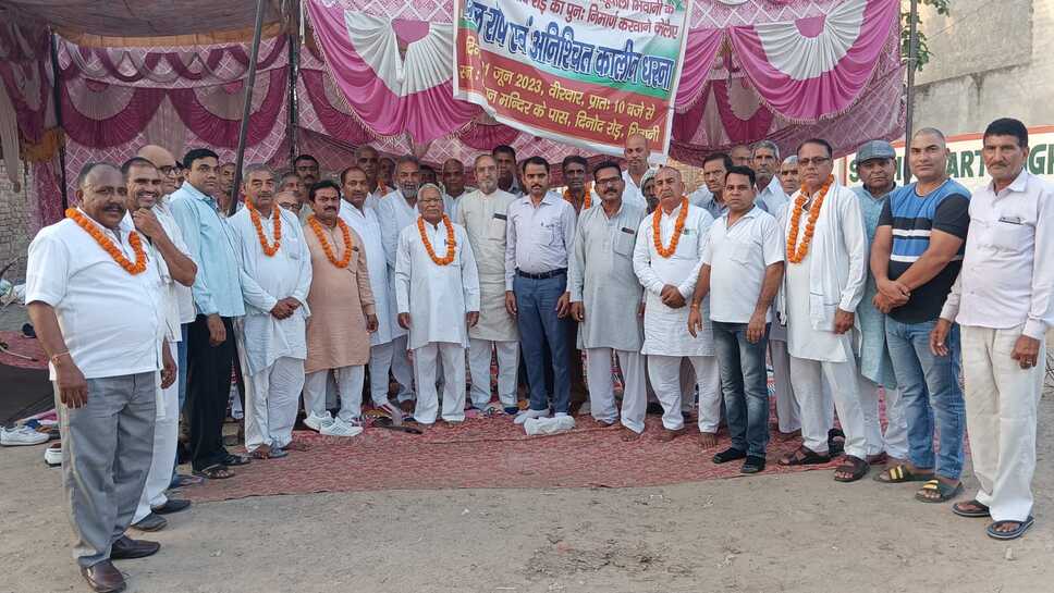 भिवानी: उपमुख्यमंत्री के आश्वासन पर रेलअंडर पास महापंचायत ने धरना किया समाप्त