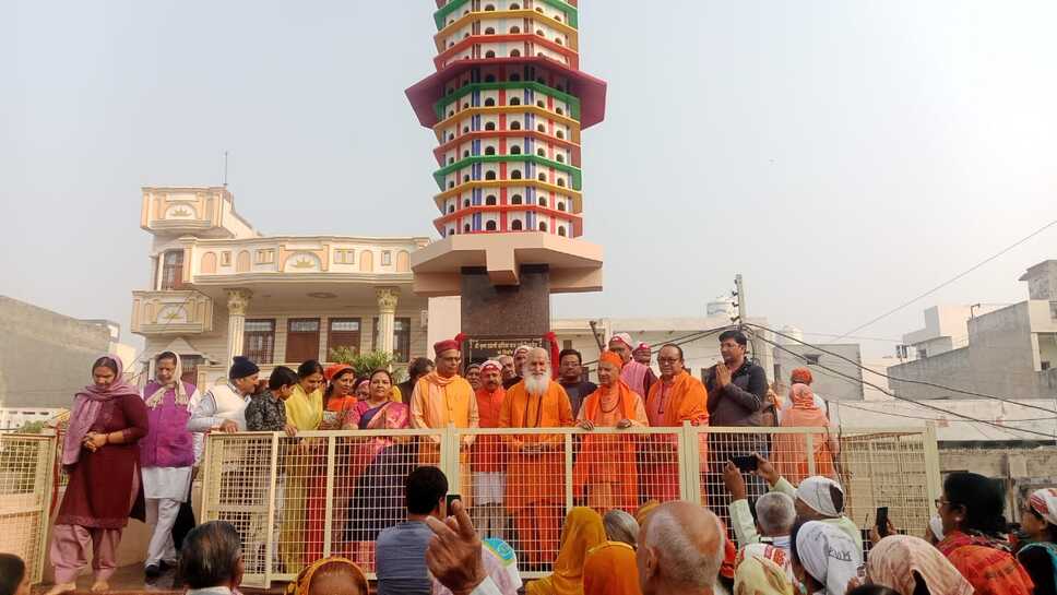 भिवानी: पक्षियों के लिए बनाया 9 मंजिल का अनोखा घर, 800 पक्षियों के दाने-पीने की है व्यवस्था