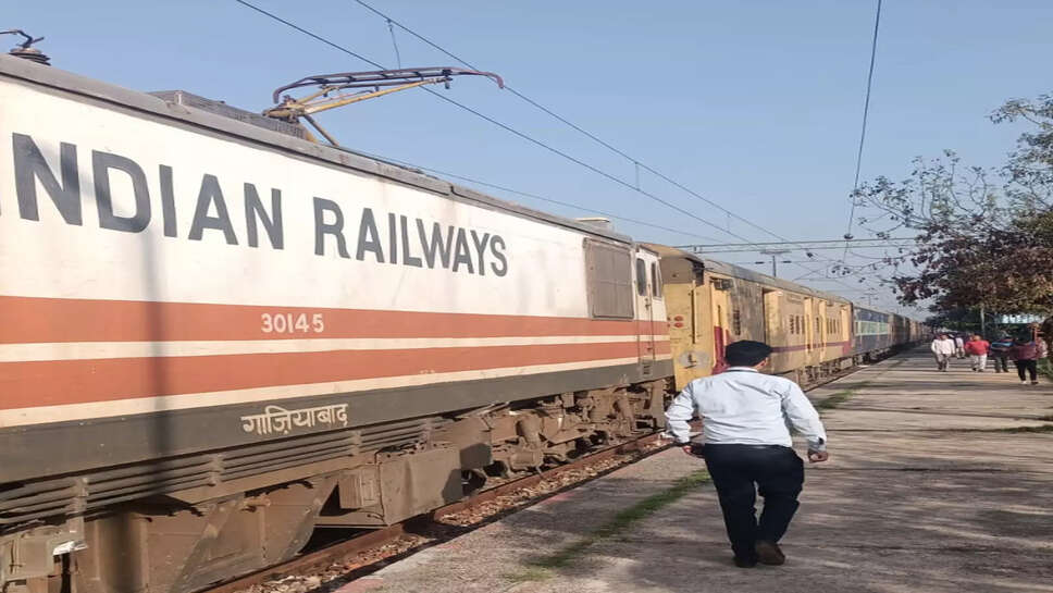 जैजैवंती स्टेशन के पास रेलवे पटरी में चार जगह आई दरार, एक घंटे रुकी रही जींद-दिल्ली पैसेंजर