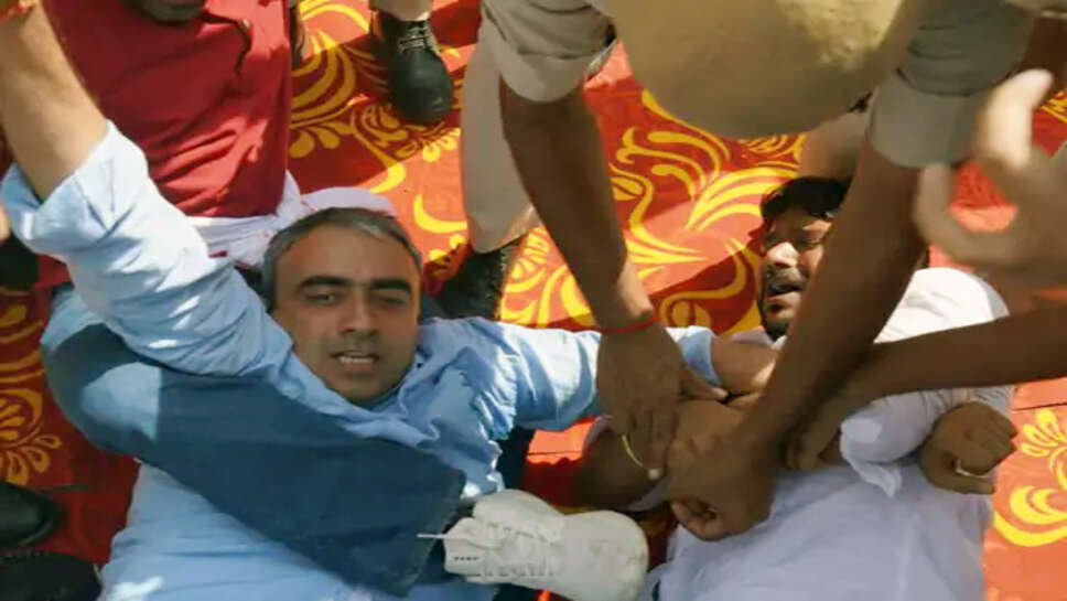 AAP नेता अनुराग ढांडा चंडीगढ़ में गिरफ्तार