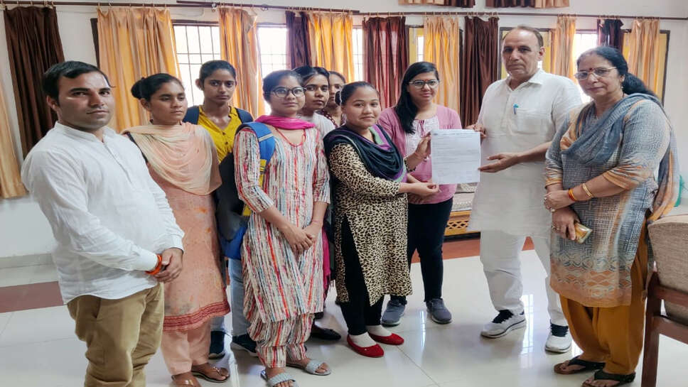 भिवानी: महिला कॉलेज में बाहरी शरारती तत्वों पर रोक की उठाई मांग