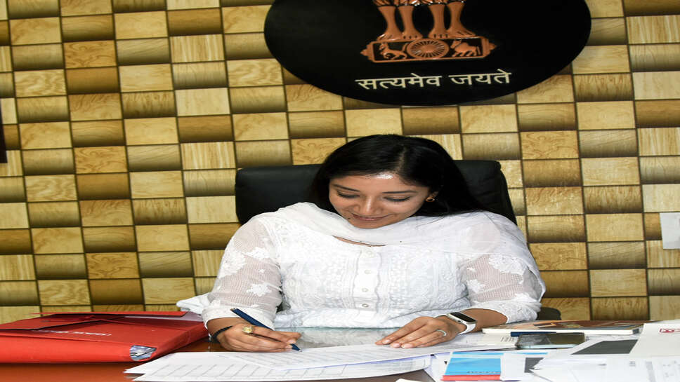 भिवानी: दुकानों के सामने कचरे में आग लगाई तो कटेंगे चालान