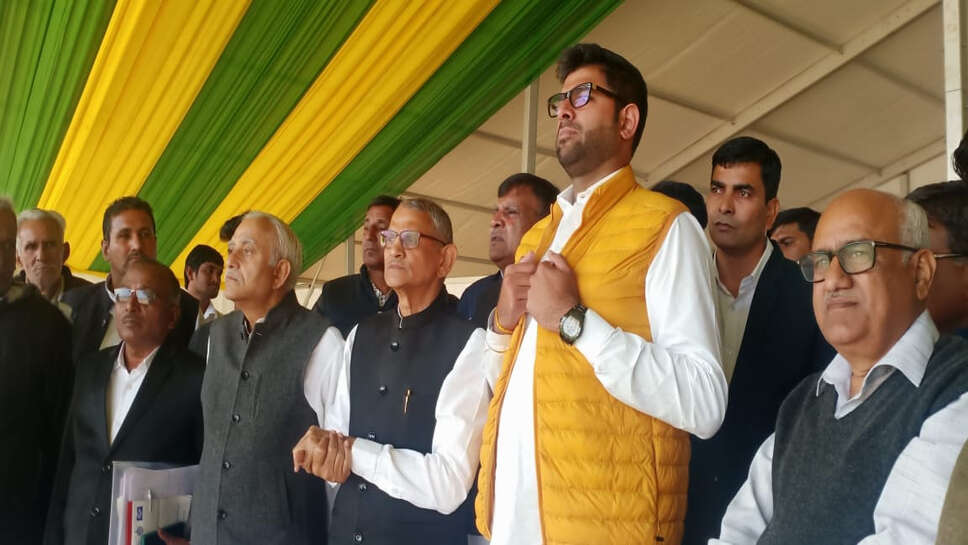 भिवानी: रैली स्थल का जायजा लेने पहुंचे दिग्विजय चौटाला