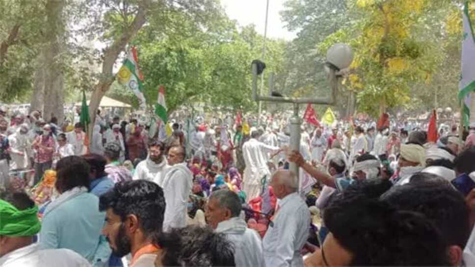 हिसार में बड़ी संख्या में जुटे किसान, प्रशासन और आंदोलनकारी आमने- सामने