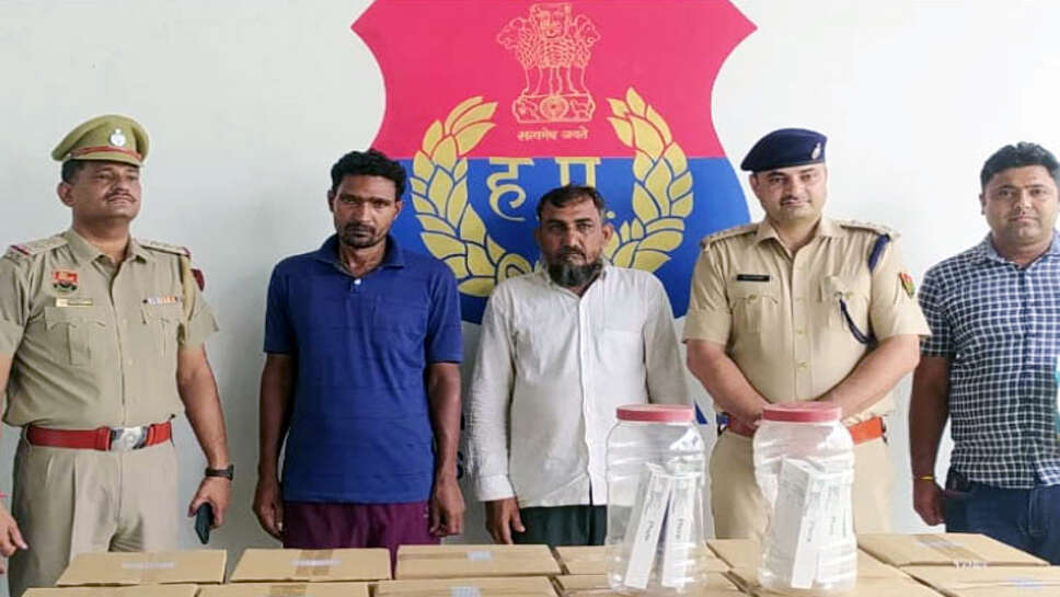 आईफोन के दीवाने..27 करोड़ रुपए कीमत के 3700 आईफोन चुराने वाले गिरफ्तार