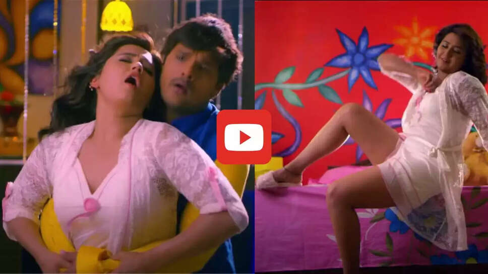 रात को काजल राघवानी दिखाने लगी खेसारी को रोमांटिक अदाएं, बार बार देखा जा रहा Video