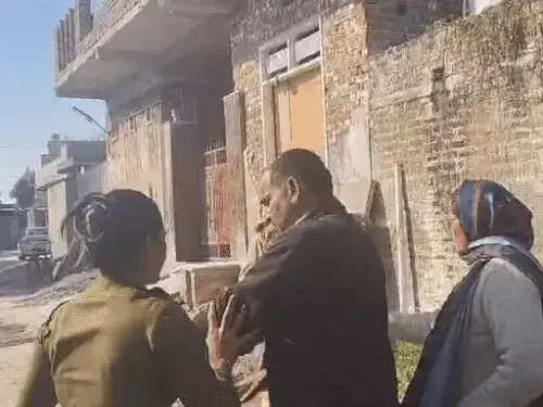 Haryana: हरियाणा में महिला पुलिसकर्मियों को जिंदा जलाने की कोशिश, शिकायत पर आई थी डायल 112