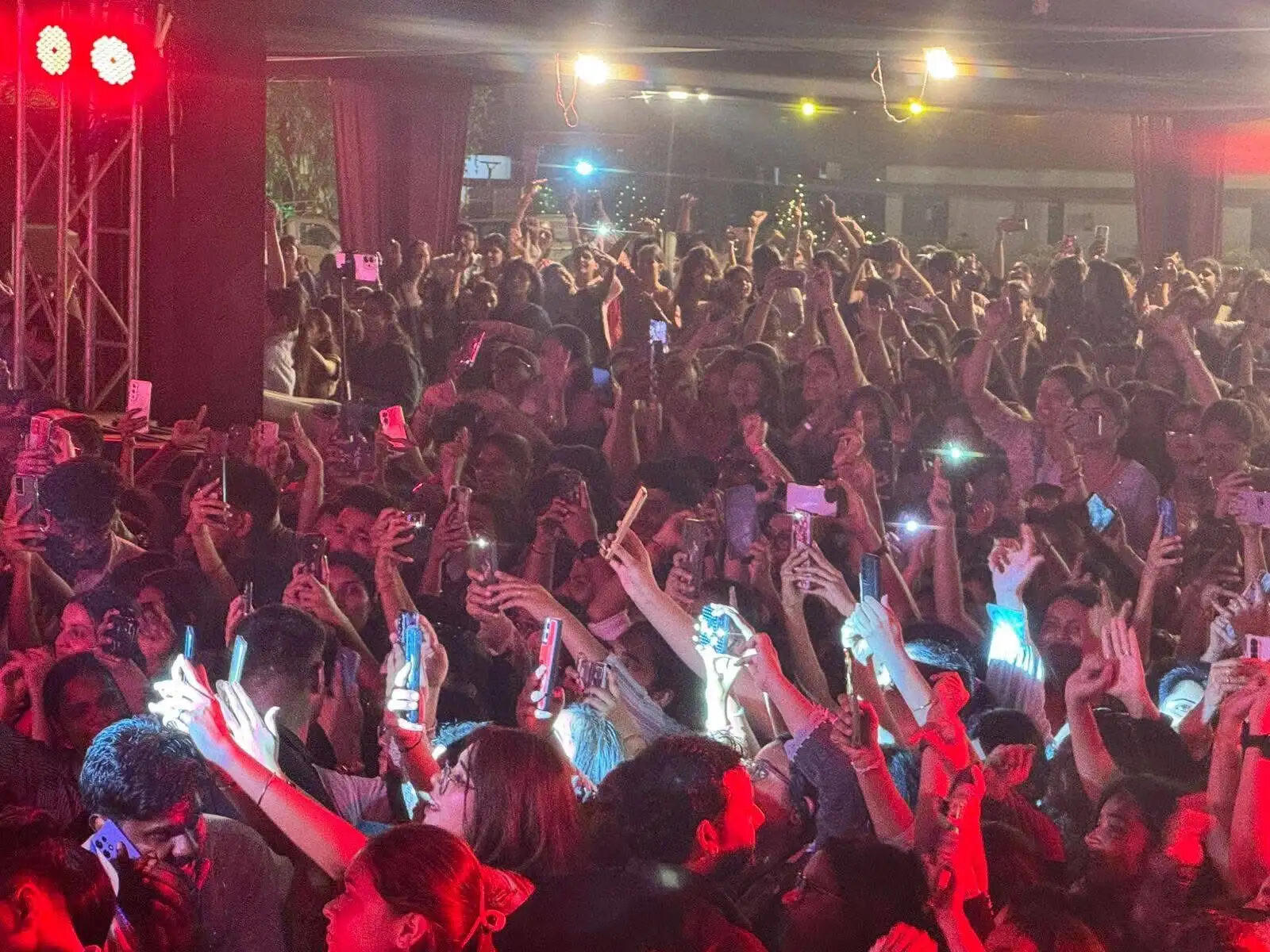 आदर्श महिला महाविद्यालय का सखी संगम एलुमनी मीट ,याद रहने वाला अनुभव बना