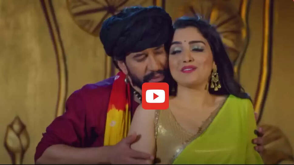 आम्रपाली की जवानी देख दीवाने हुए निरहुआ, बाहों में भरकर खूब लुटाया प्यार